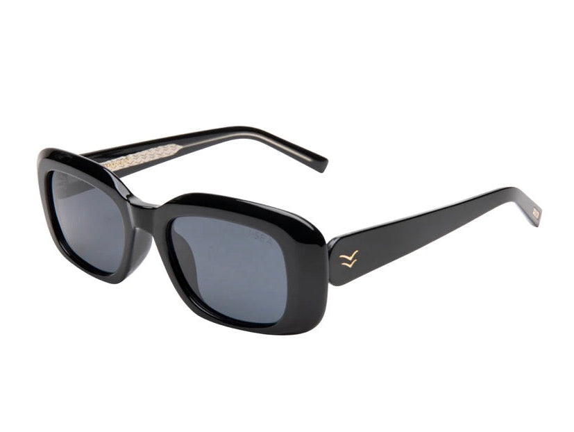 I-SEA Sunglasses Are Back — Shop Polarized Styles at FORM + CONTENT