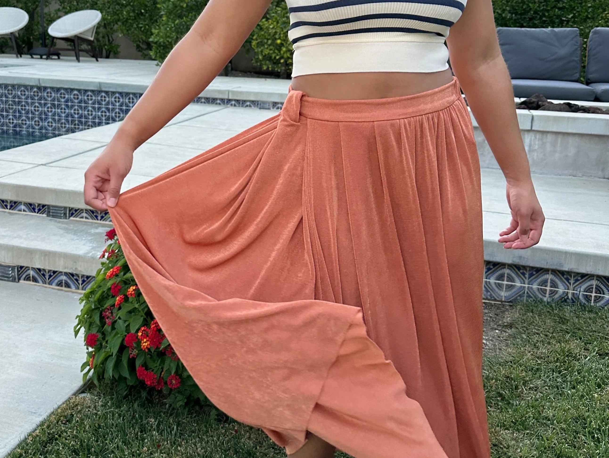 Shop Lightweight Summer Outfits For Women in Santa Clarita : Stay Cool & Chic