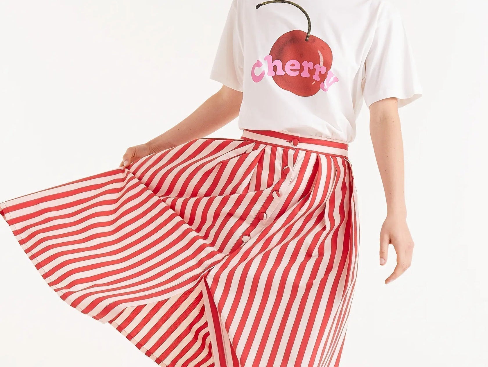 Compañía Fantástica: A Fresh Take on Playful, Effortless Style