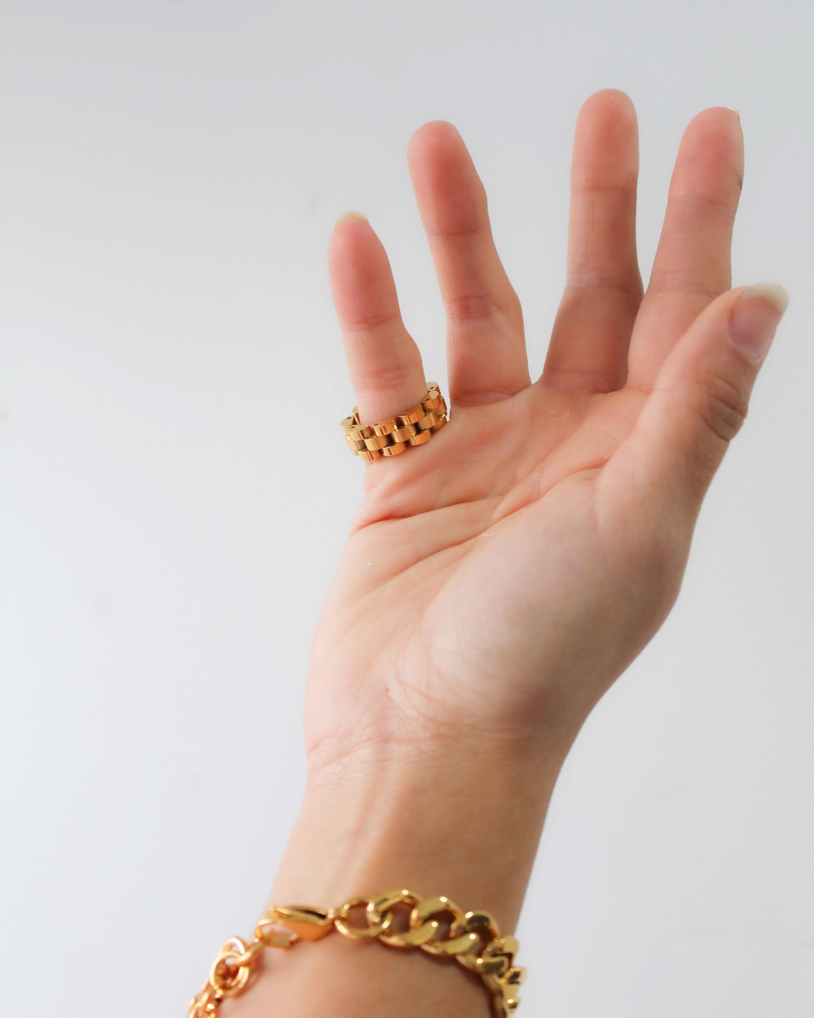 The Captain Watchband Ring: 7 - FORM + CONTENT