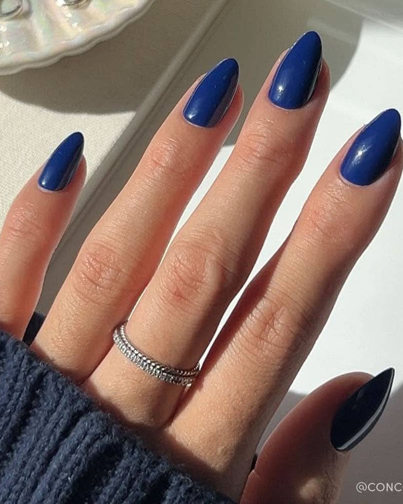 Midnight Blue Glamnetic Nails