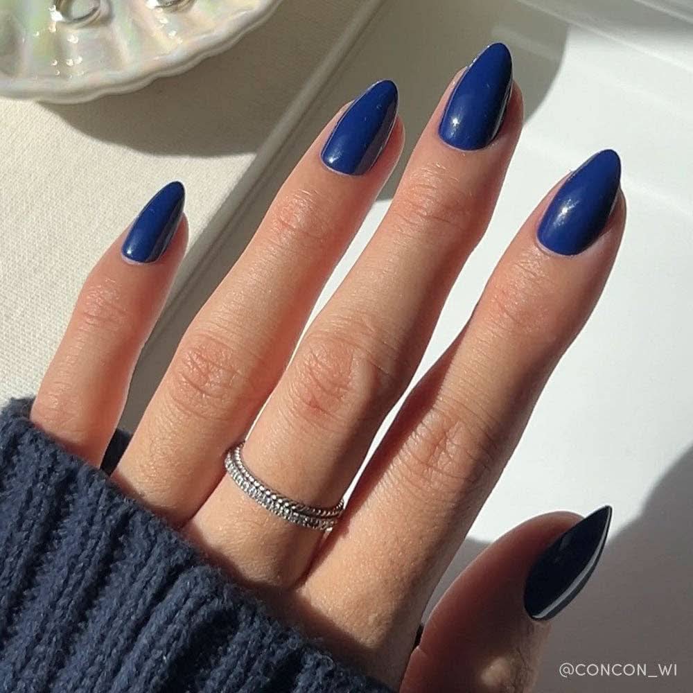 Midnight Blue Glamnetic Nails