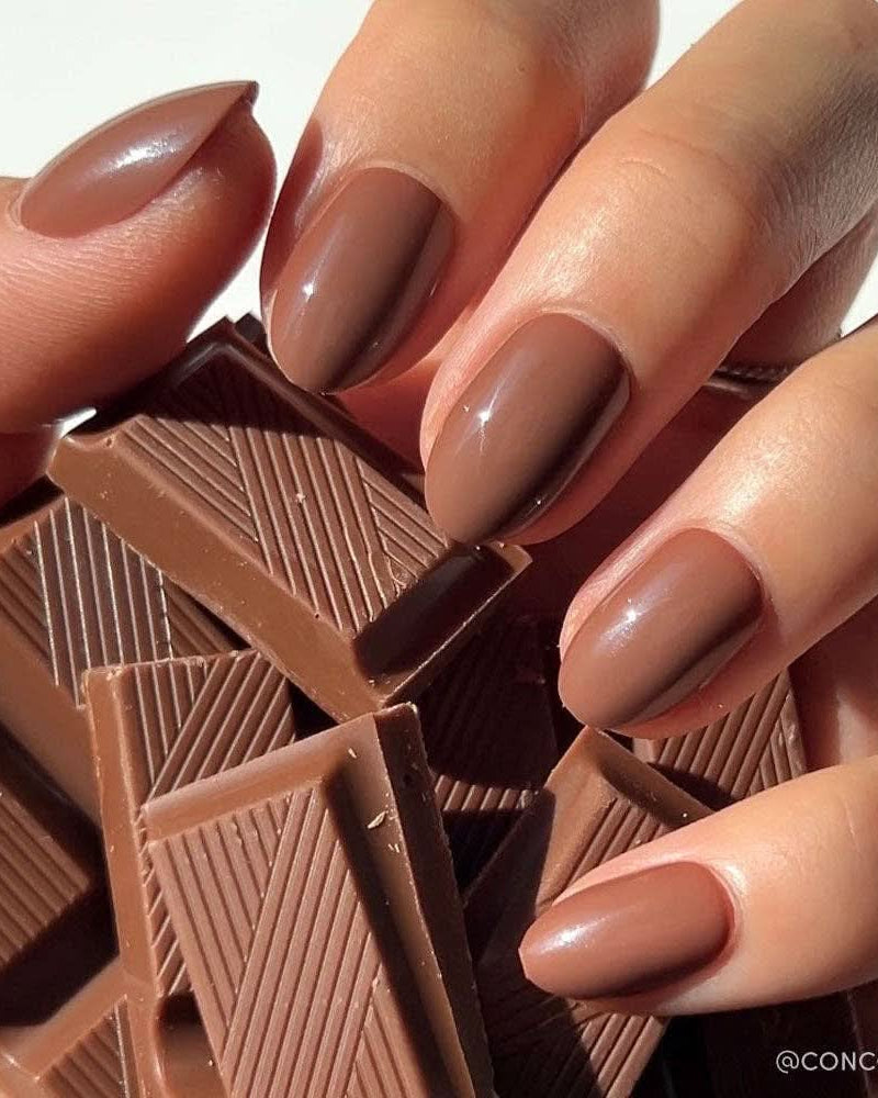 Chocolate Brown Glamnetic Nails