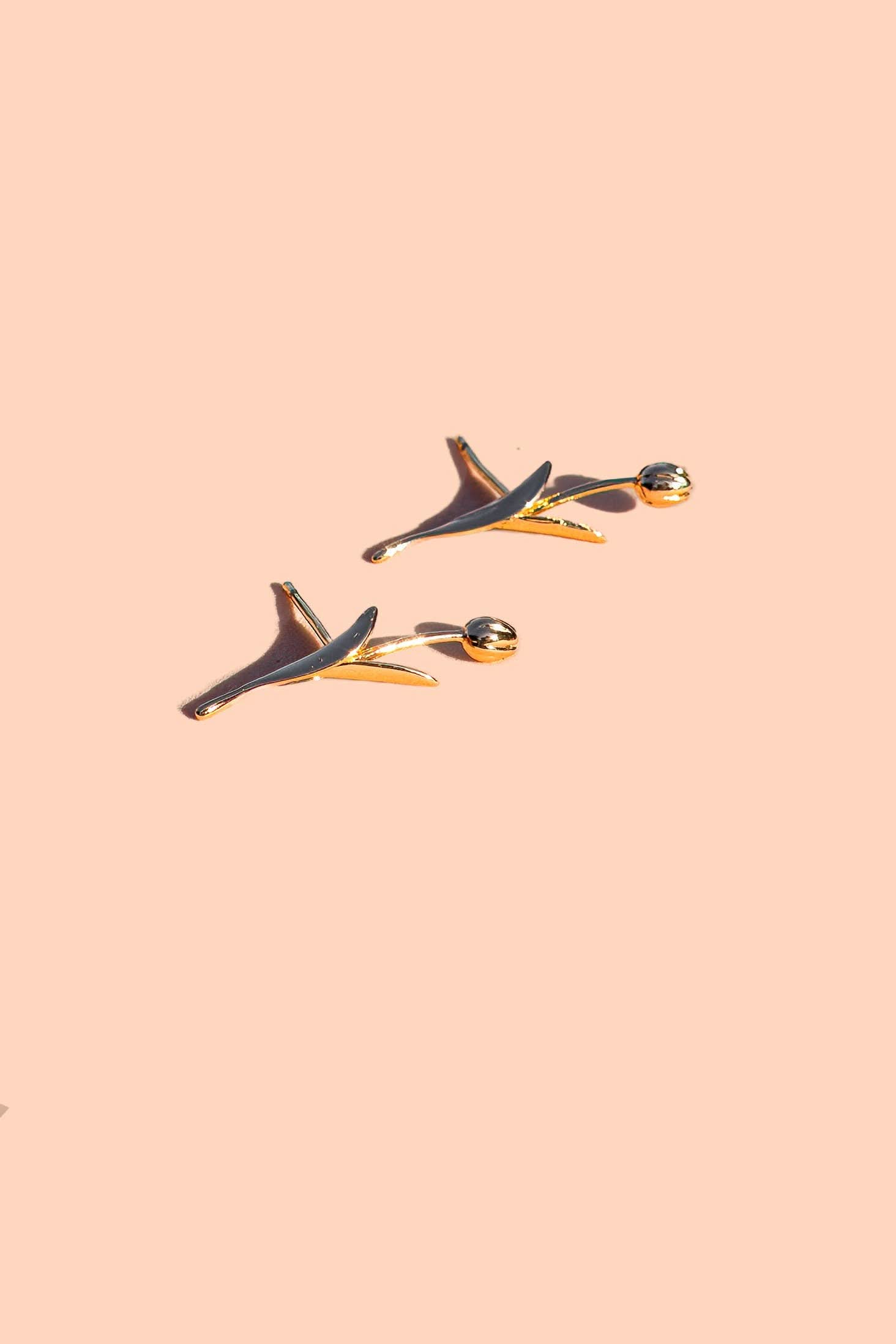 Holland Tulip Stud Earrings
Pair of gold and black earrings