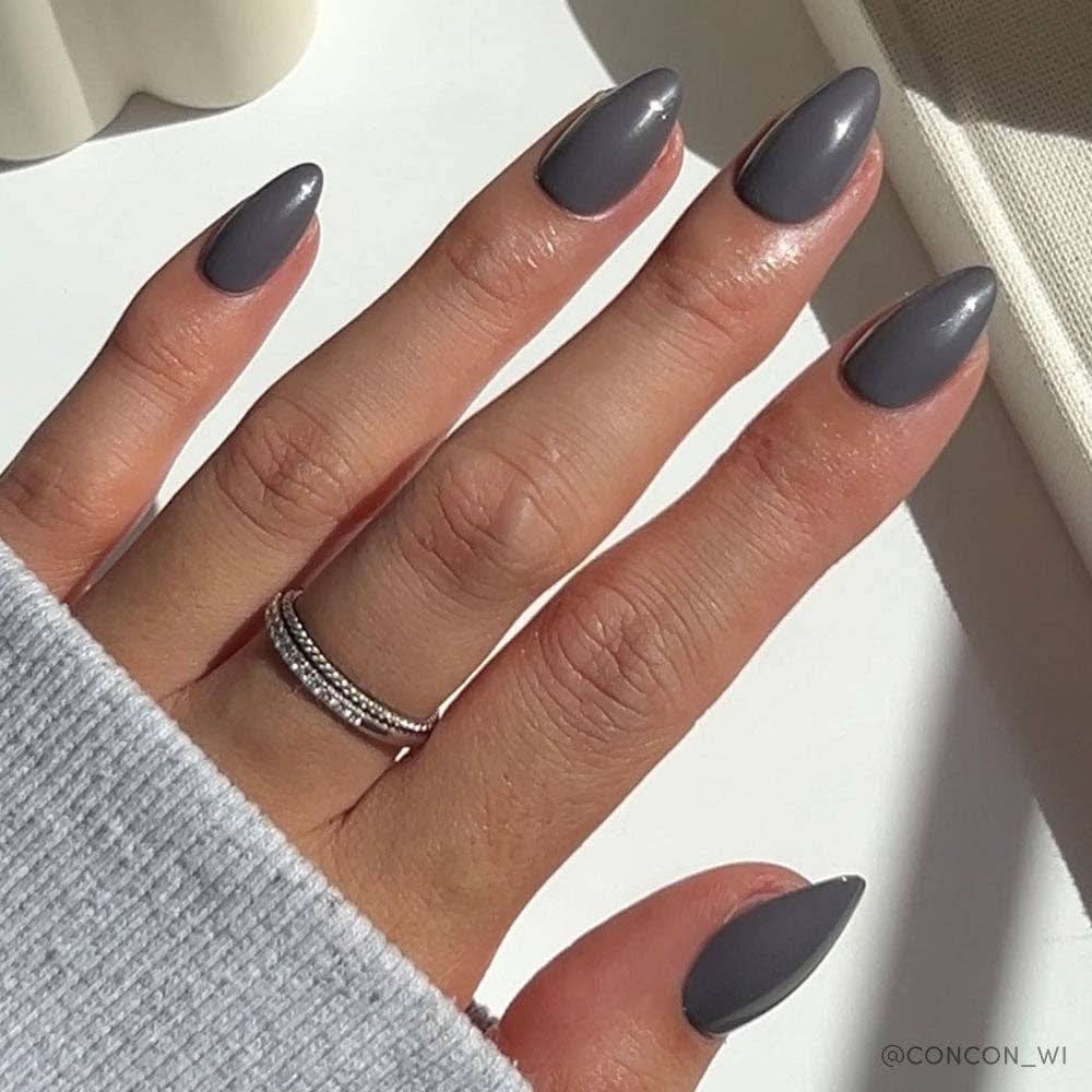Ash Grey Glamnetic Nails