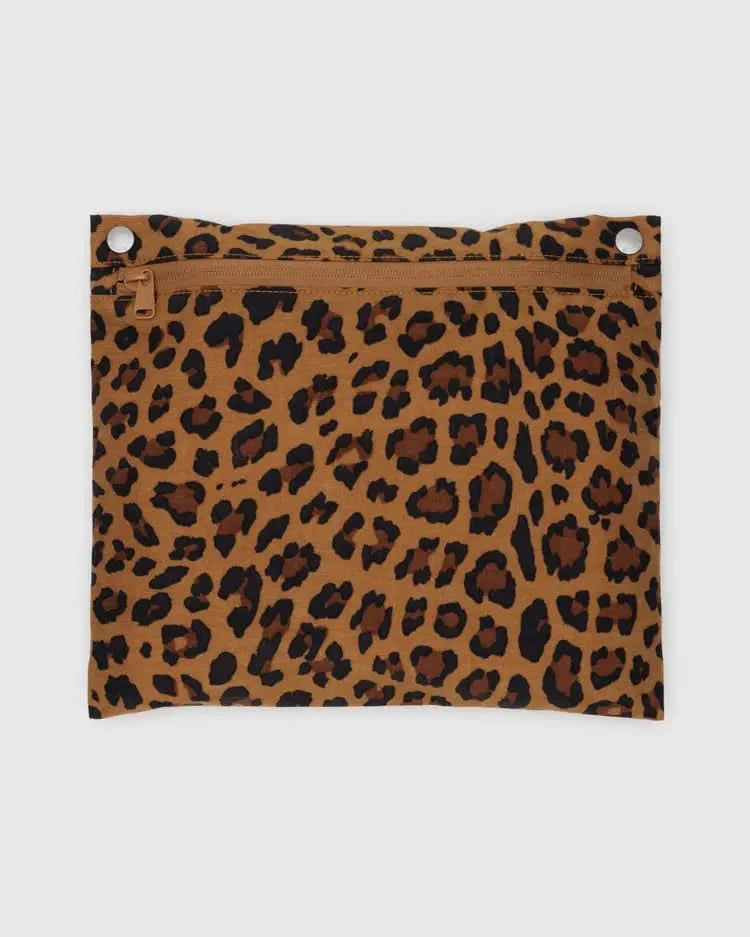 Small leopard wallet that zips behind a white background.