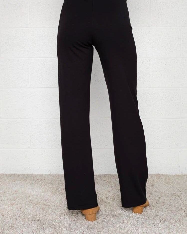 Expertly crafted for ultimate comfort and style, these straight leg pants are perfect for any occasion.