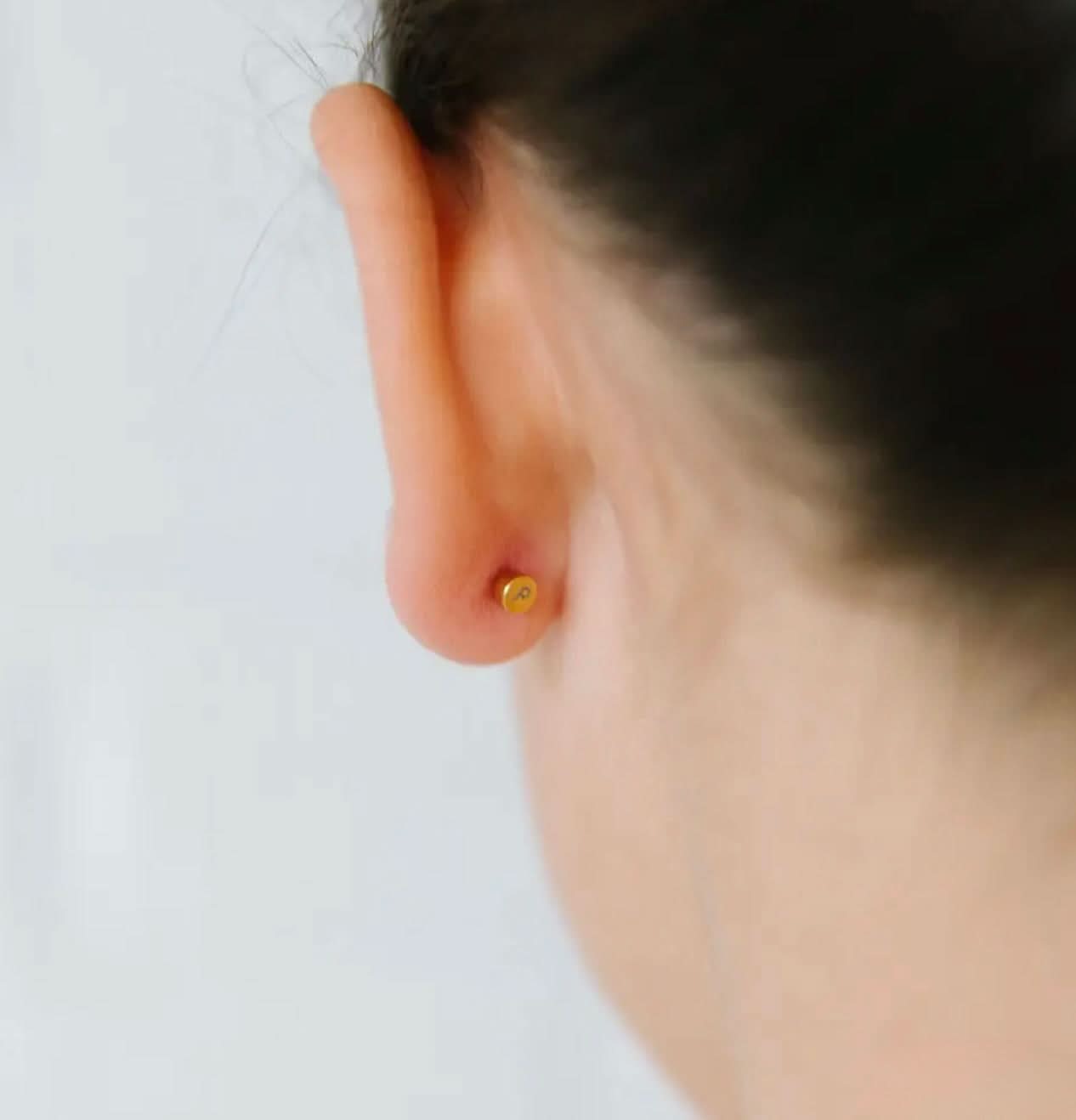 Pip Pop Flat Back Earrings - Round Peace