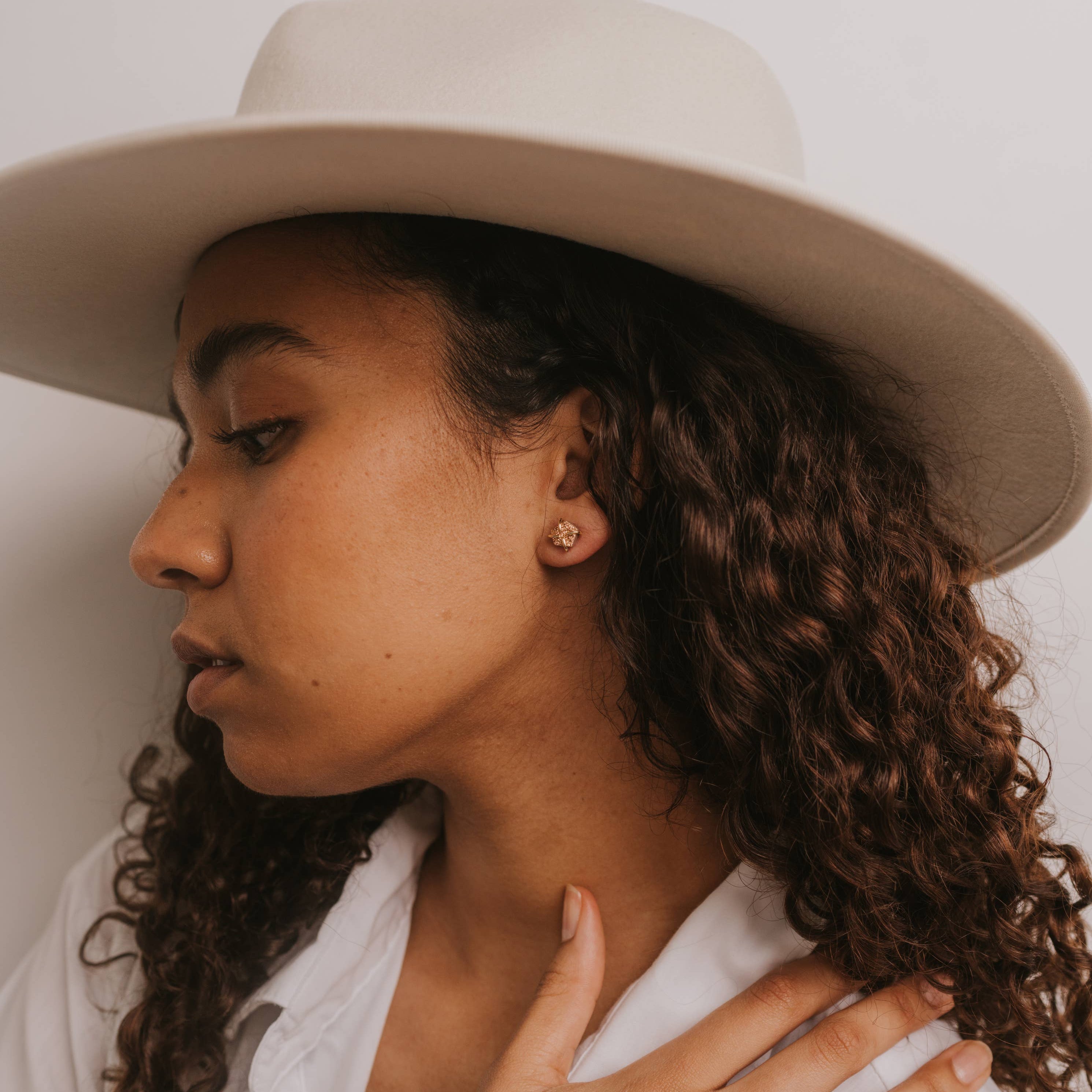 Women wearing Rose Gold Druzy Prong Gold Earrings