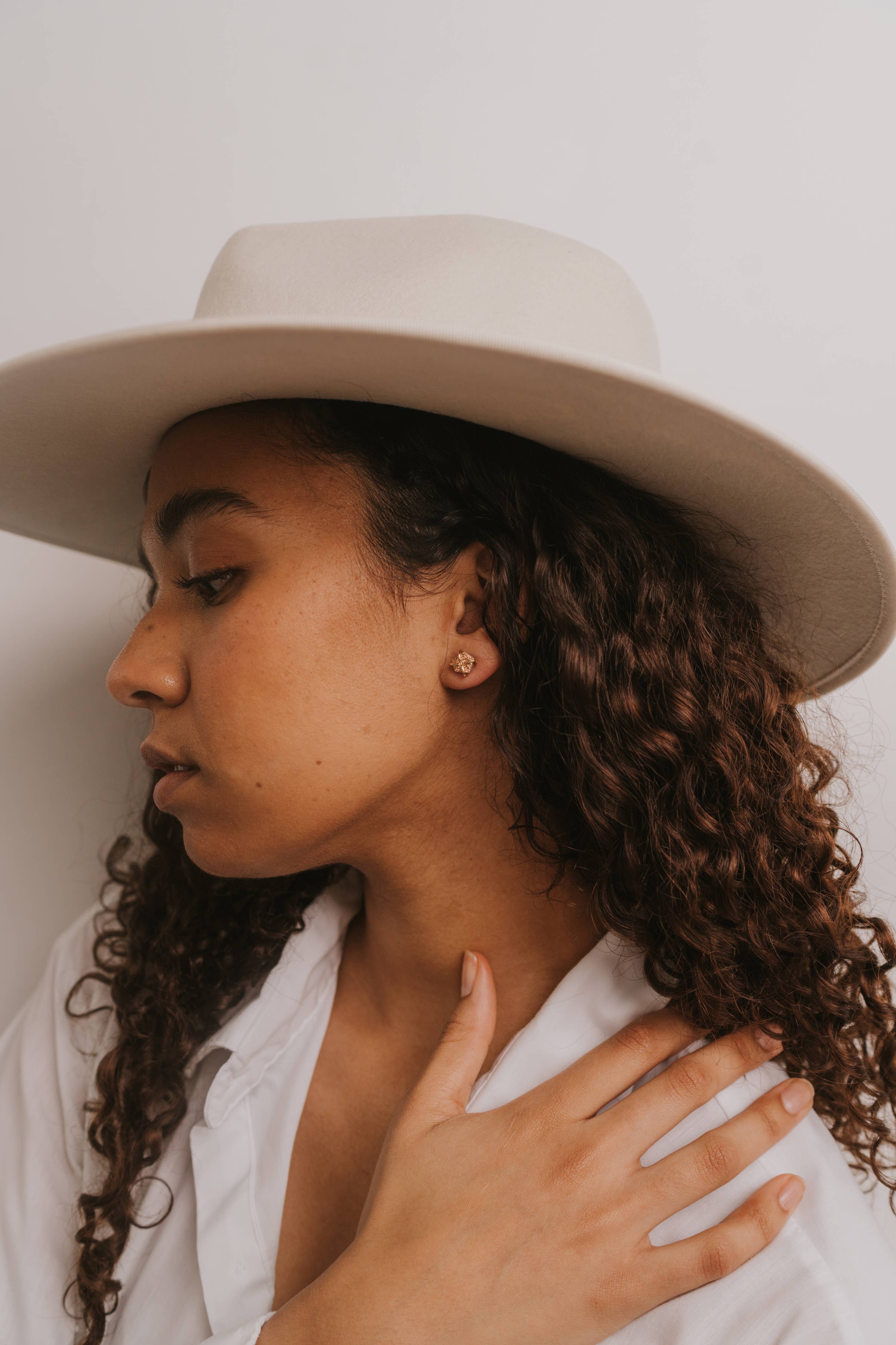 Women wearing Rose Gold Druzy Prong Gold Earrings