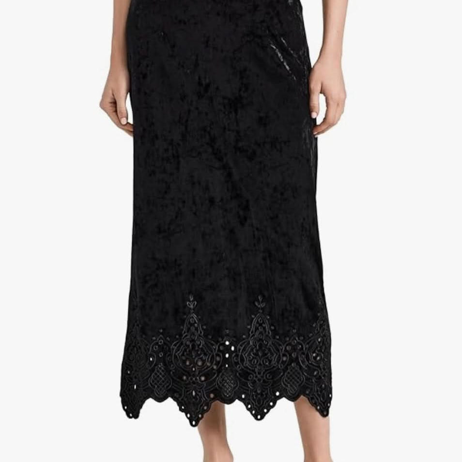 moon river Velvet Eyelet H Line Midi Skirt