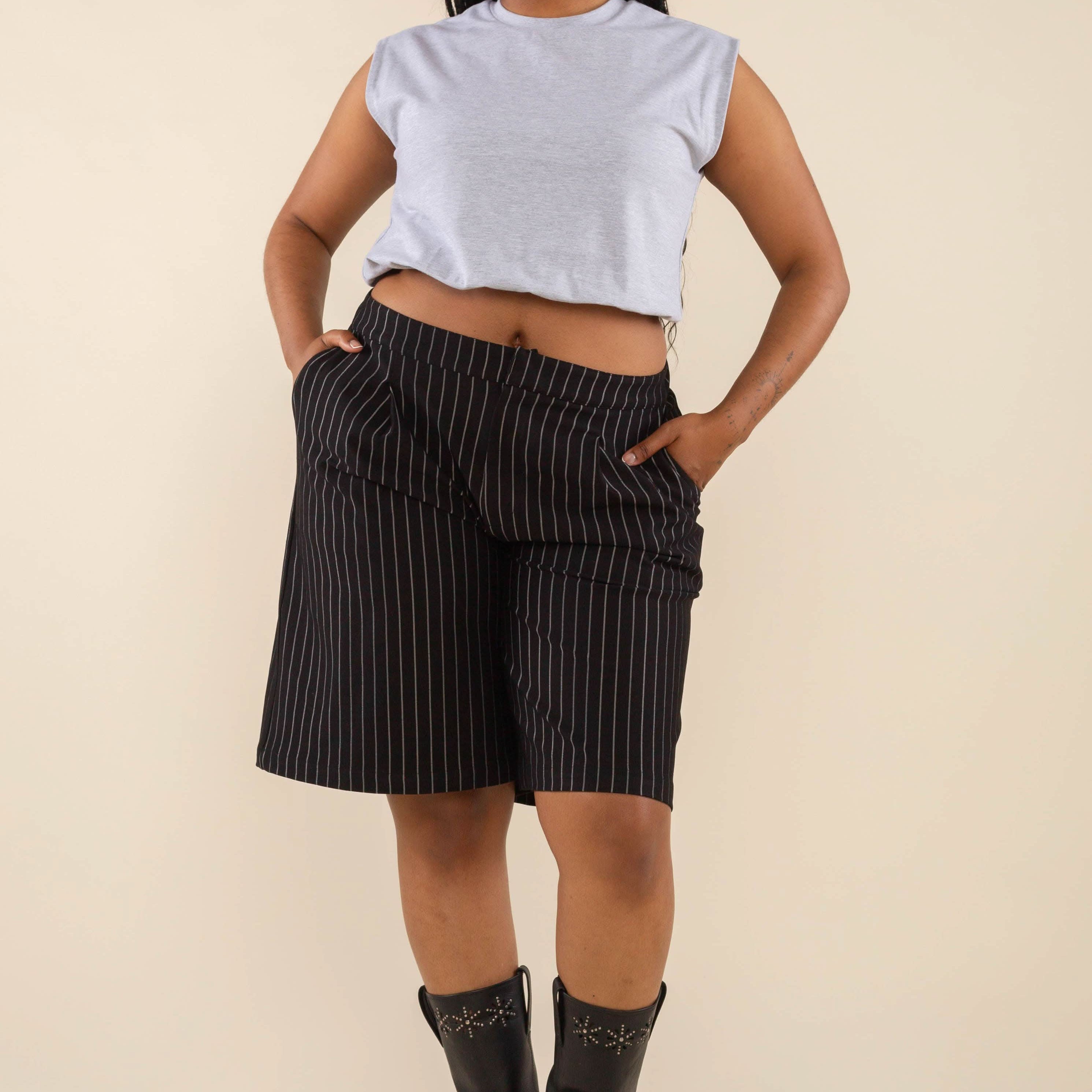 Noah pinstripe long shorts made in L.A., navy ivory color