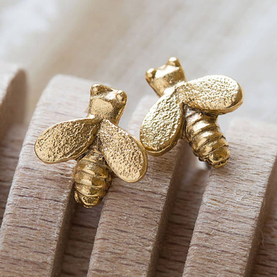 amano studios vintage style honey bee gold stud earrings 