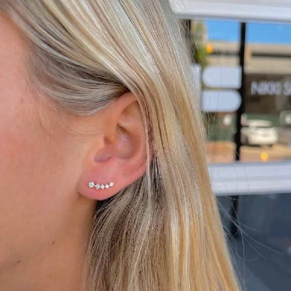 Tully Micro Bar Stud Earrings - FORM + CONTENT