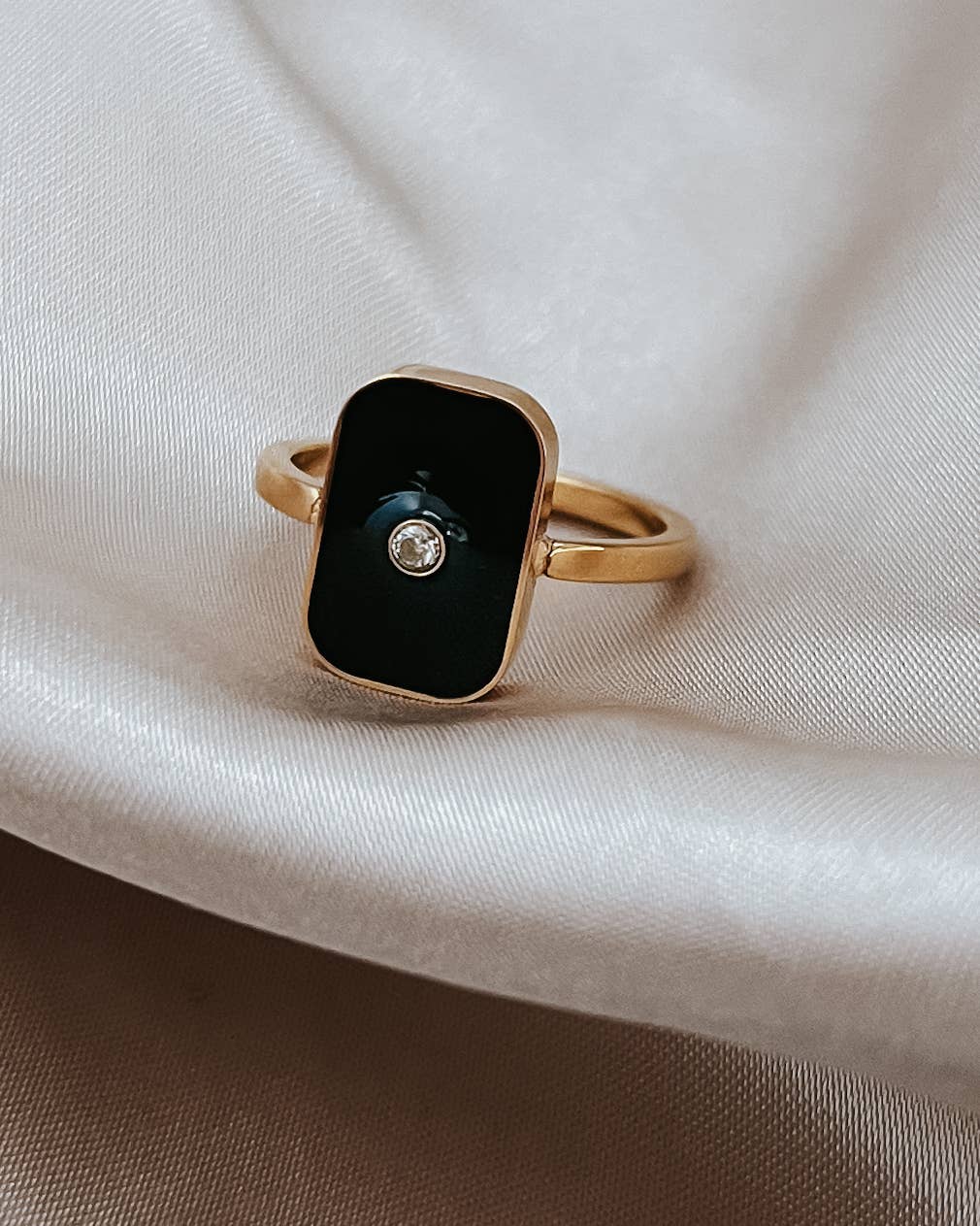 Ryker Crystal Black Ring - FORM + CONTENT