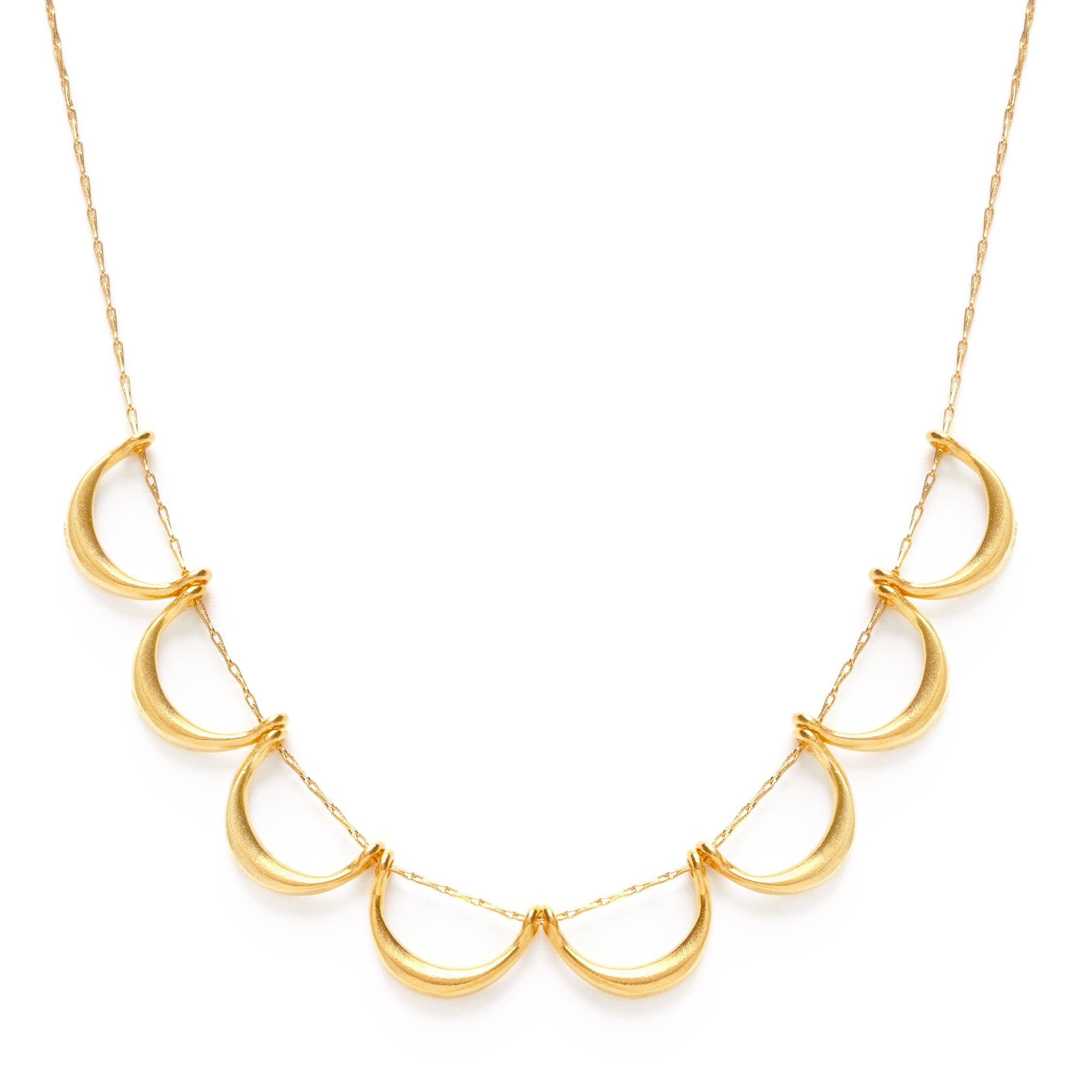 scalloped peter pan collar gold necklace 