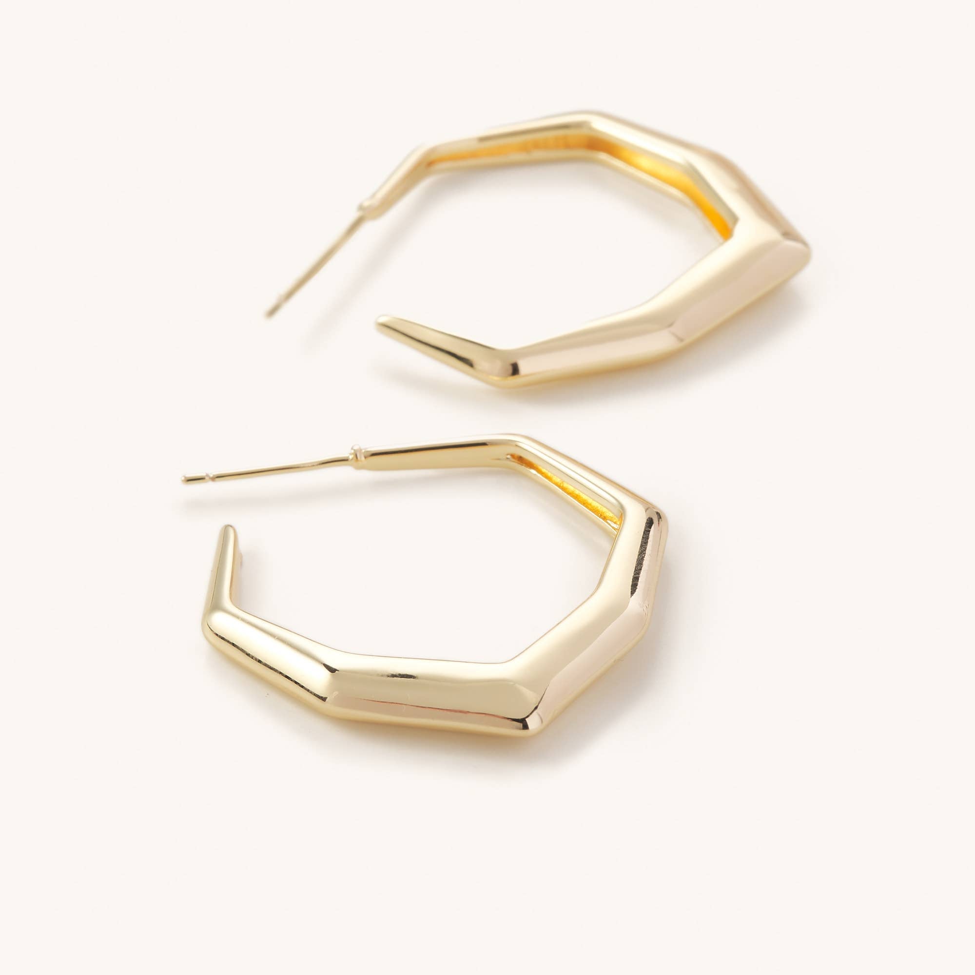 Nikki Smith - 14k Gold Wren Gold Hoop Earrings - FORM + CONTENT