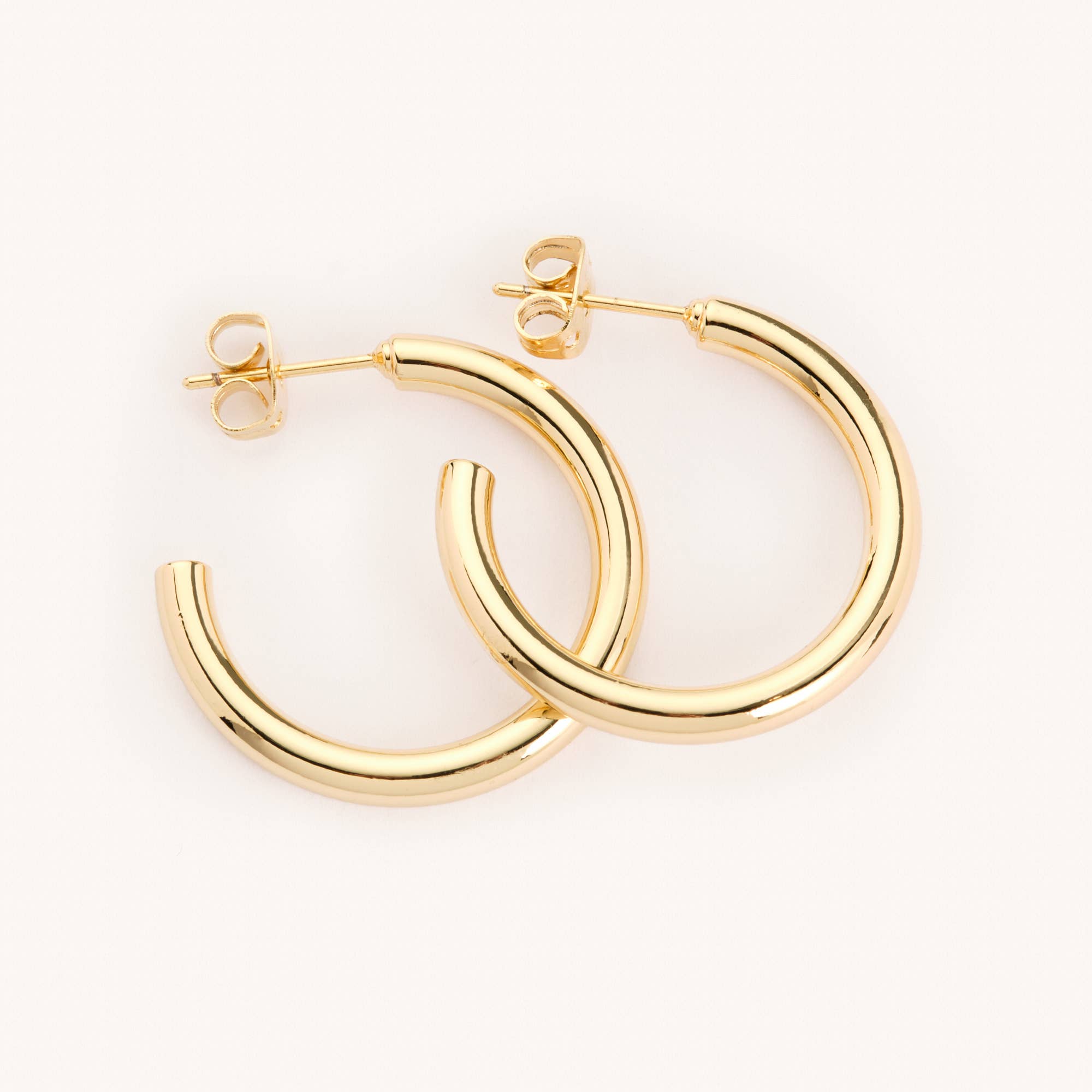 Nikki Smith - 14k Gold Tessa Tube Hoops: Medium - FORM + CONTENT